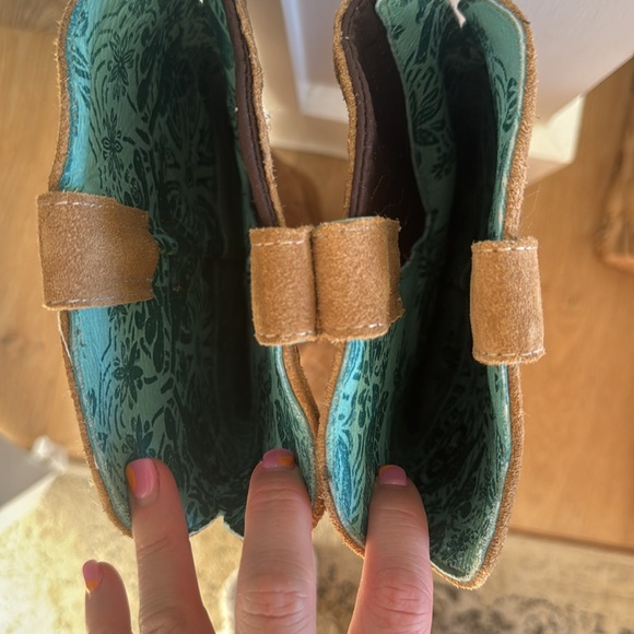 Like new Corral cowboy boots - Picture 3 of 6